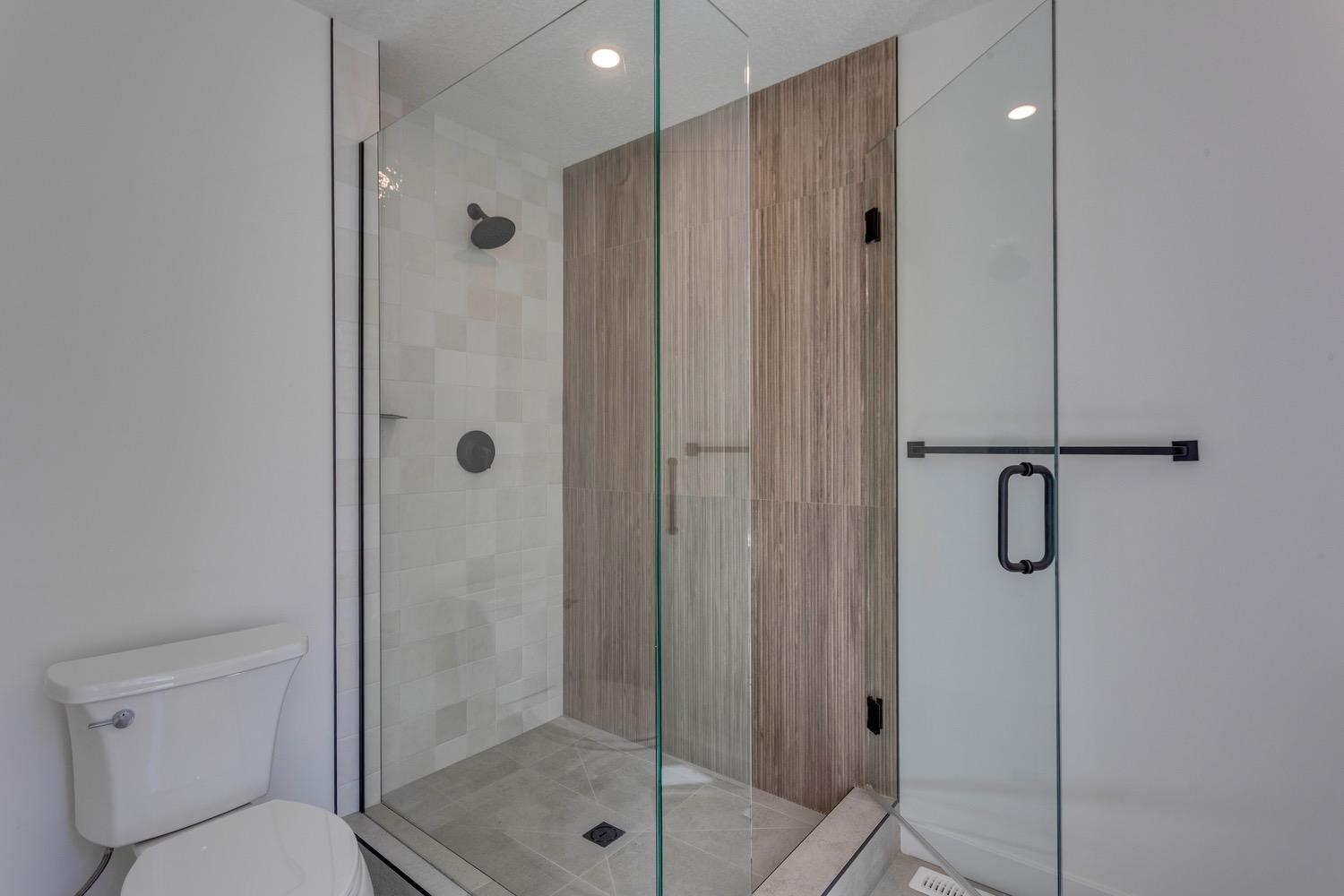 Glenora 8 Plex - Photo 22