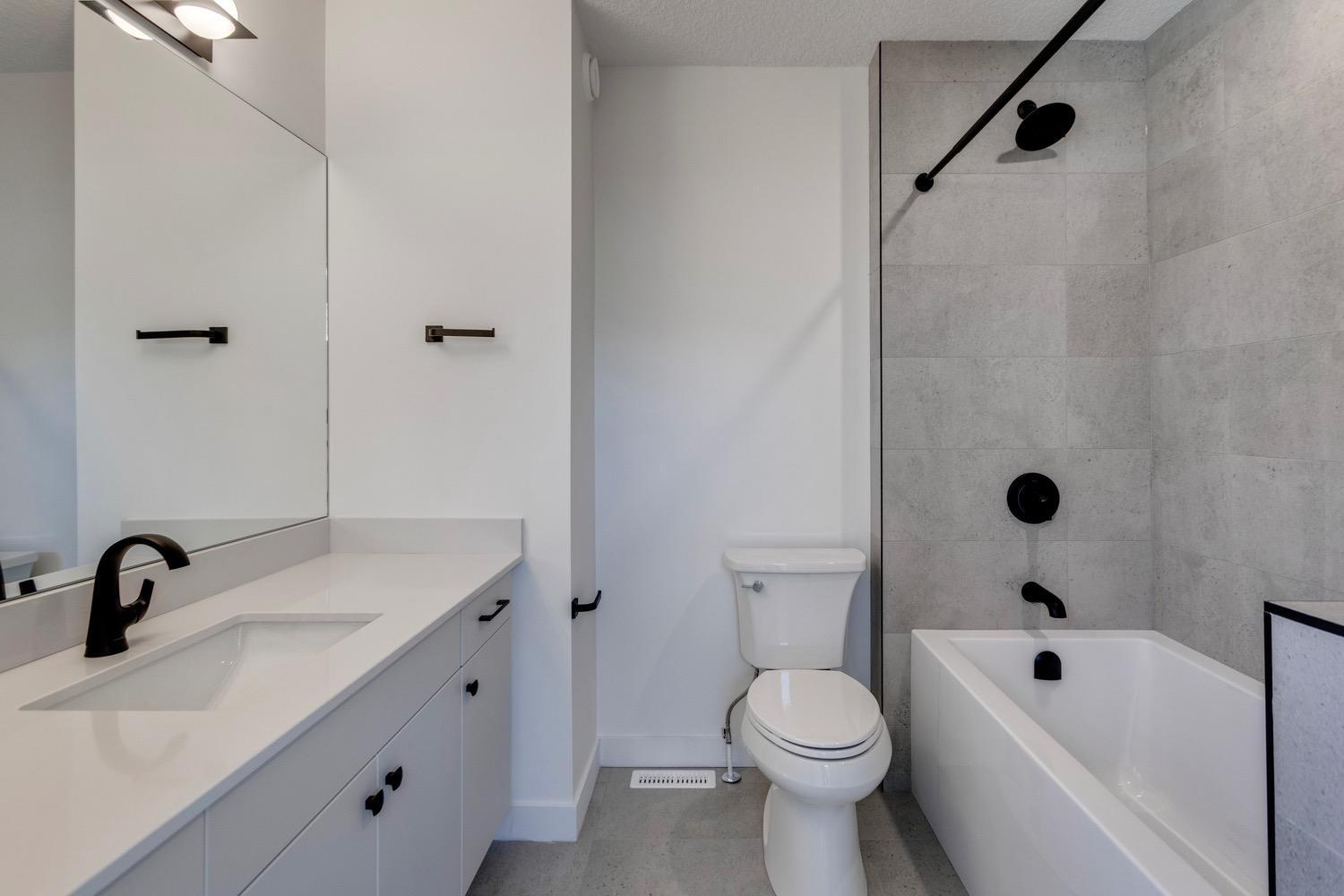 Glenora 8 Plex - Photo 32