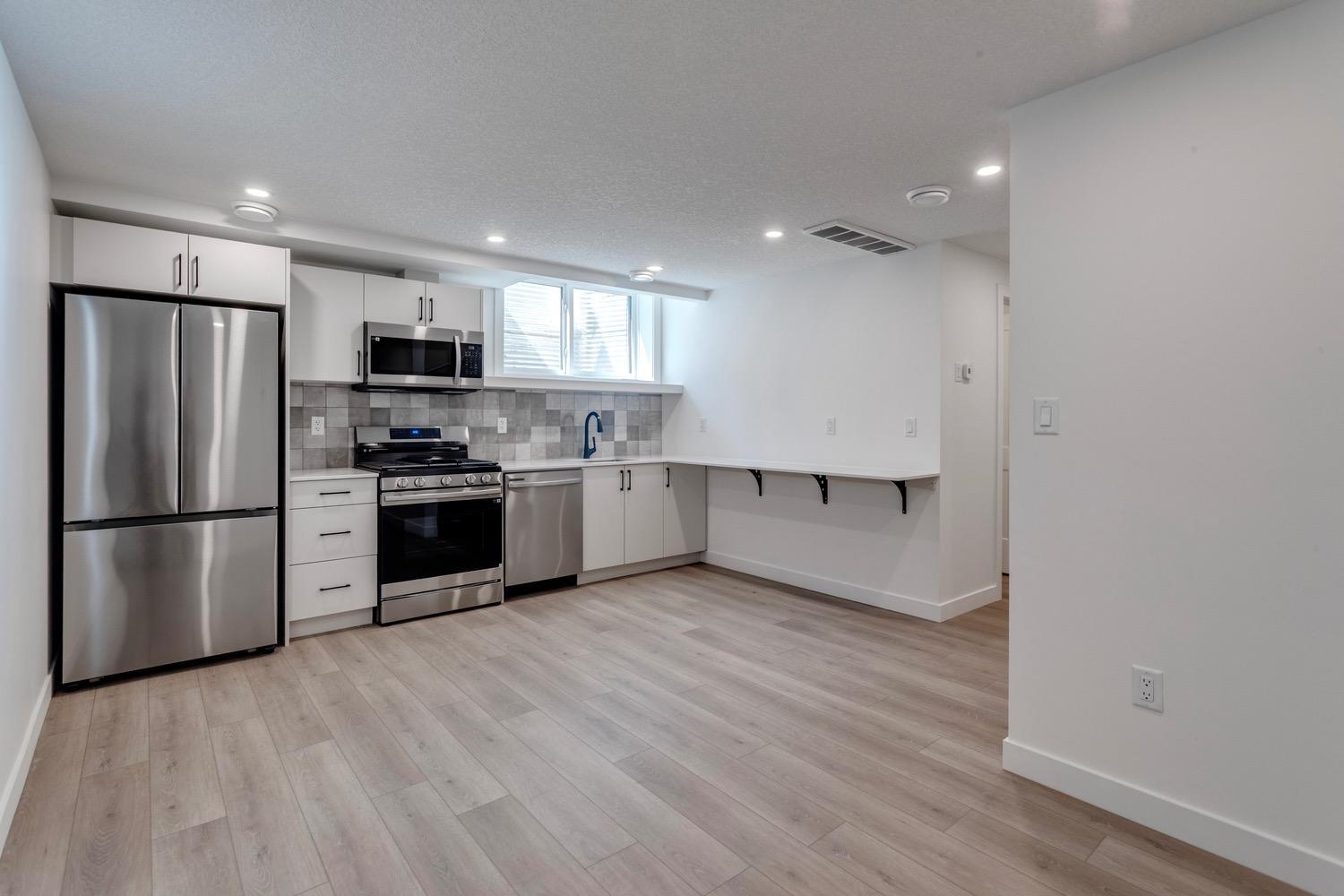 Glenora 8 Plex - Photo 42
