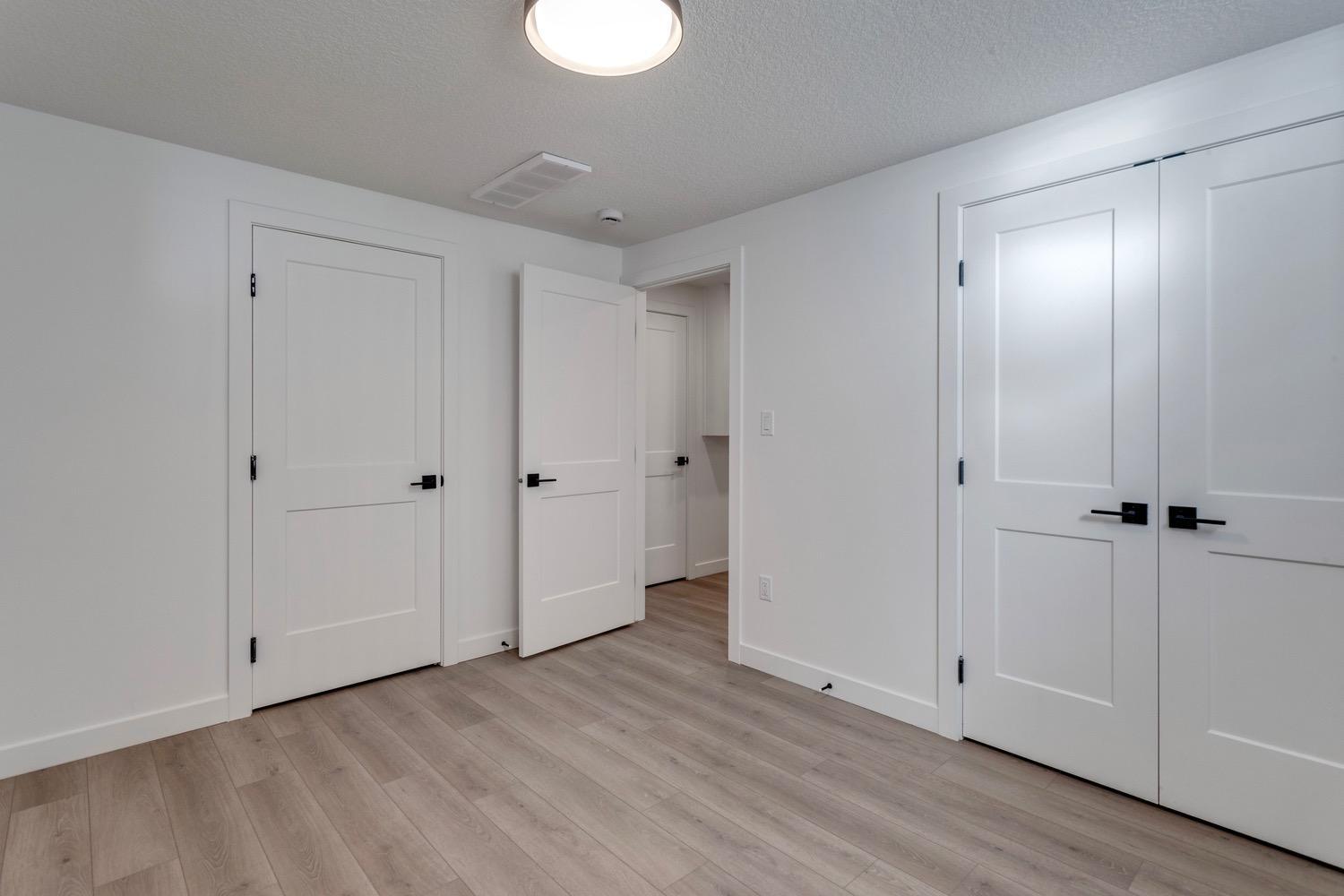 Glenora 8 Plex - Photo 56