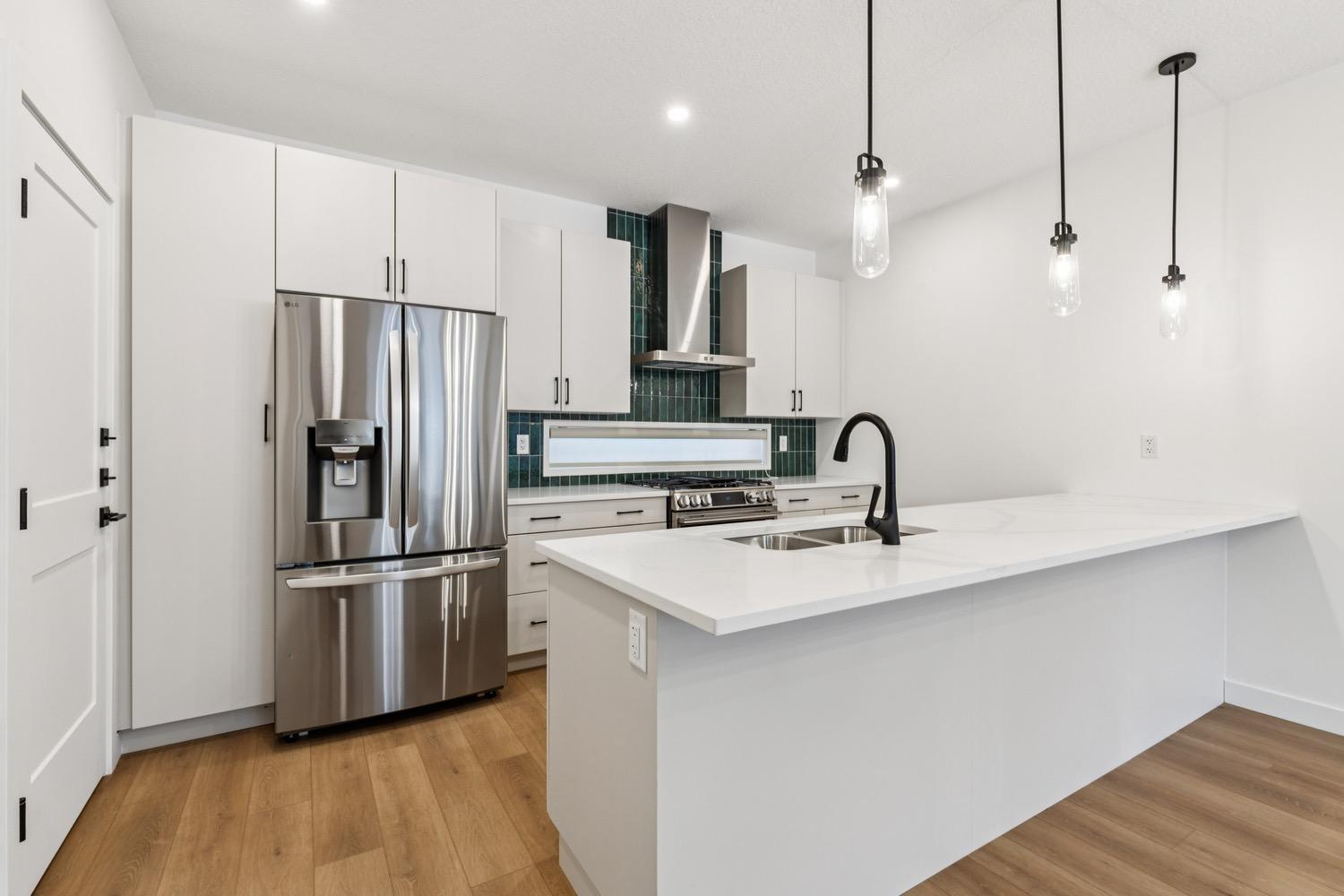 Glenora 2 4 Plex - Photo 18