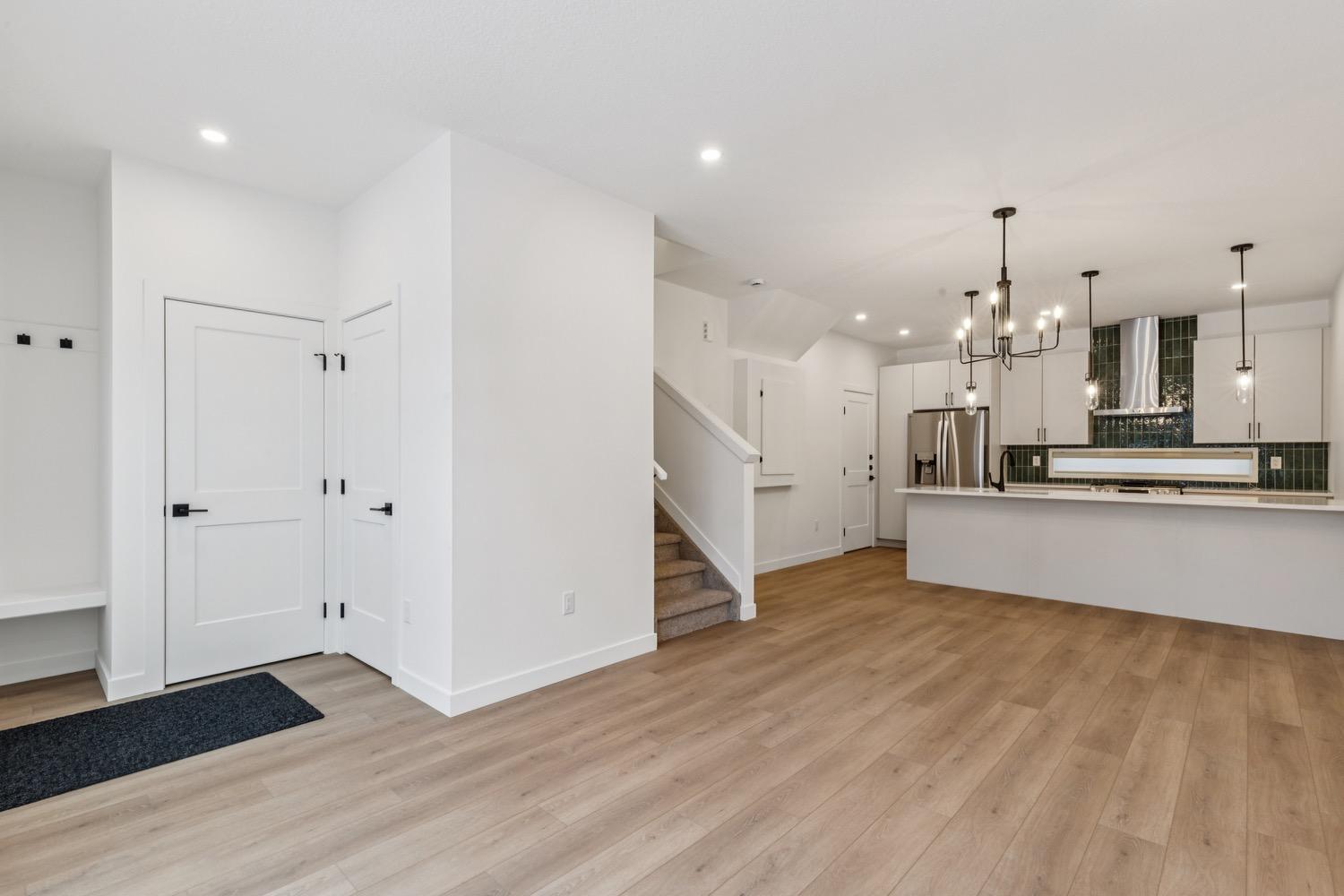 Glenora 2 4 Plex - Photo 12