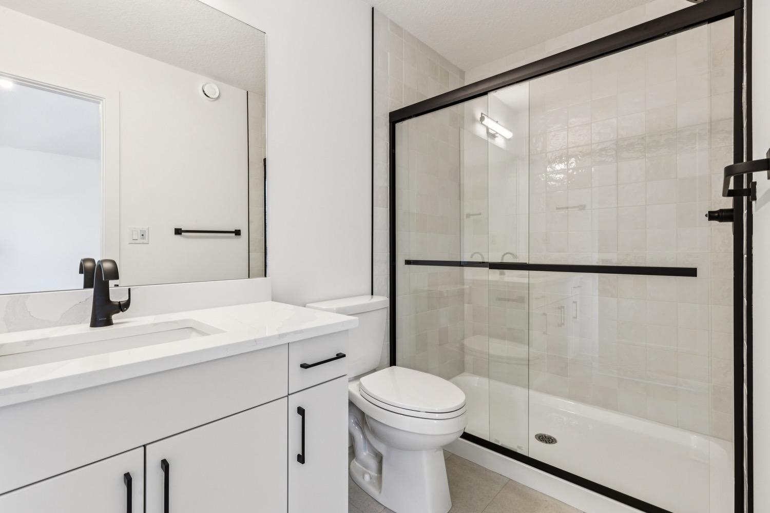 Glenora 2 4 Plex - Photo 2