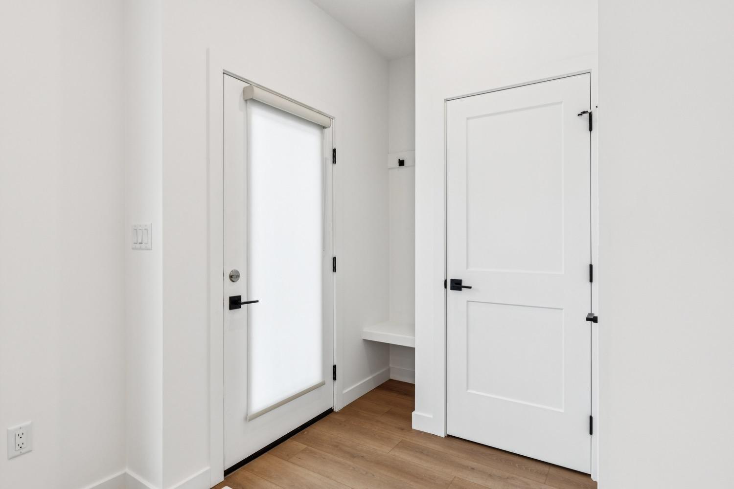 Glenora 2 4 Plex