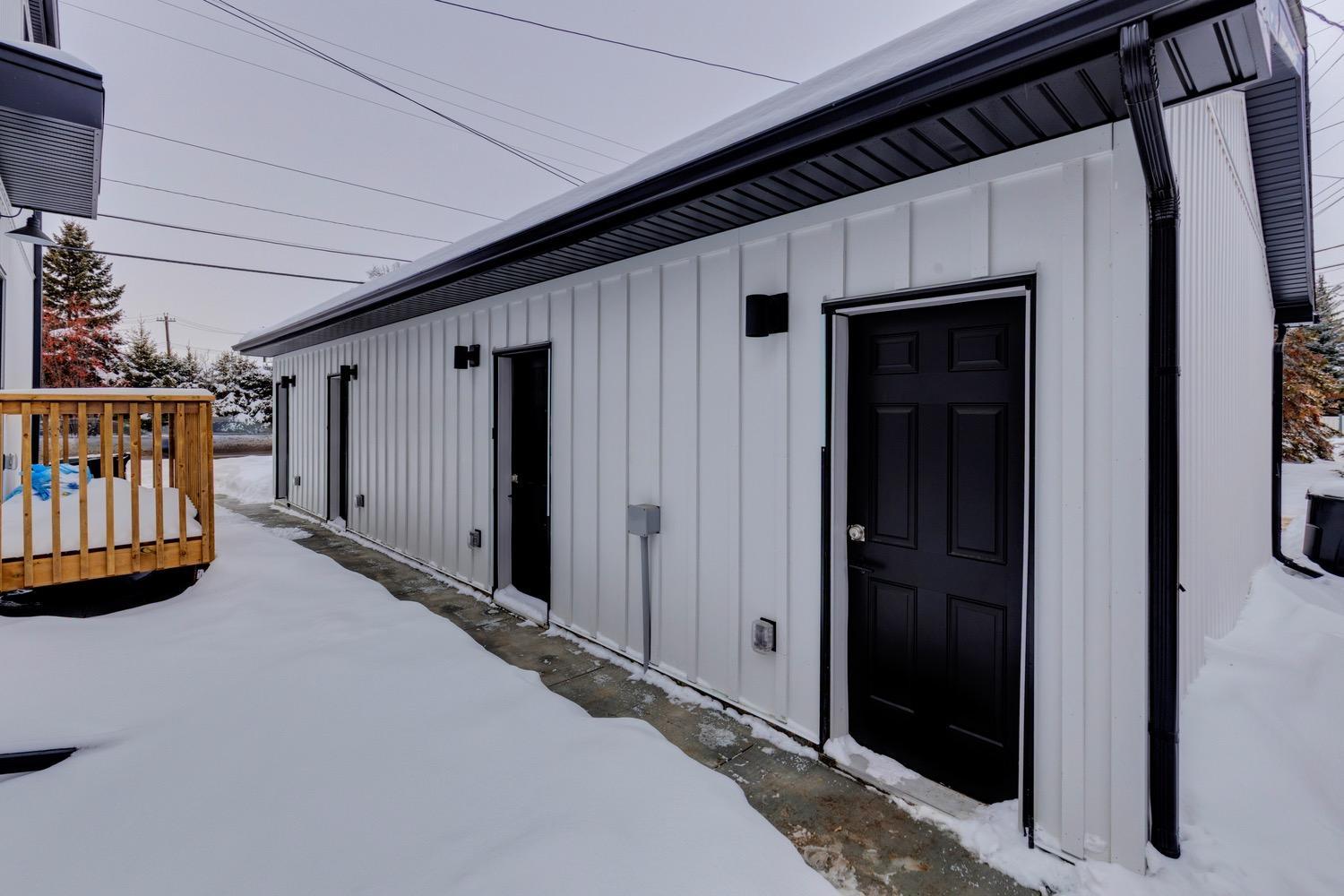 Glenora 2 4 Plex - Photo 20