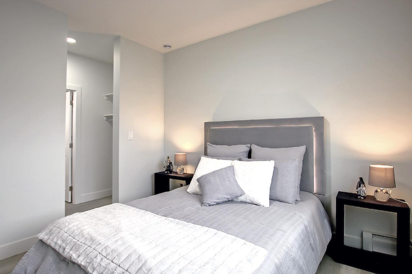 Slate Residences - Photo 16
