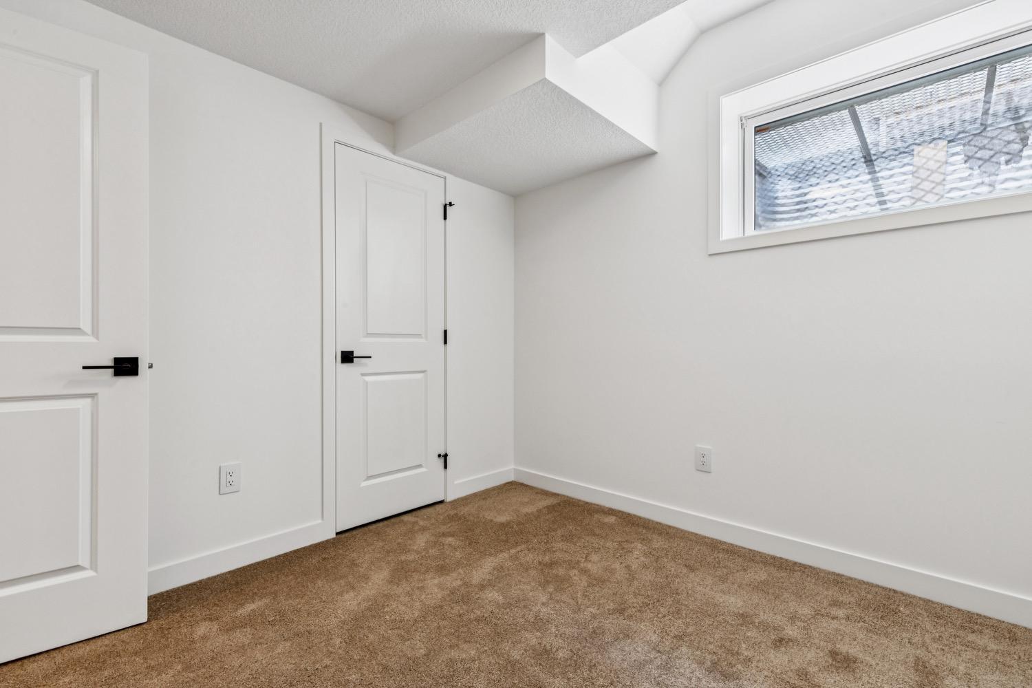 Inglewood 8 Plex - Photo 3