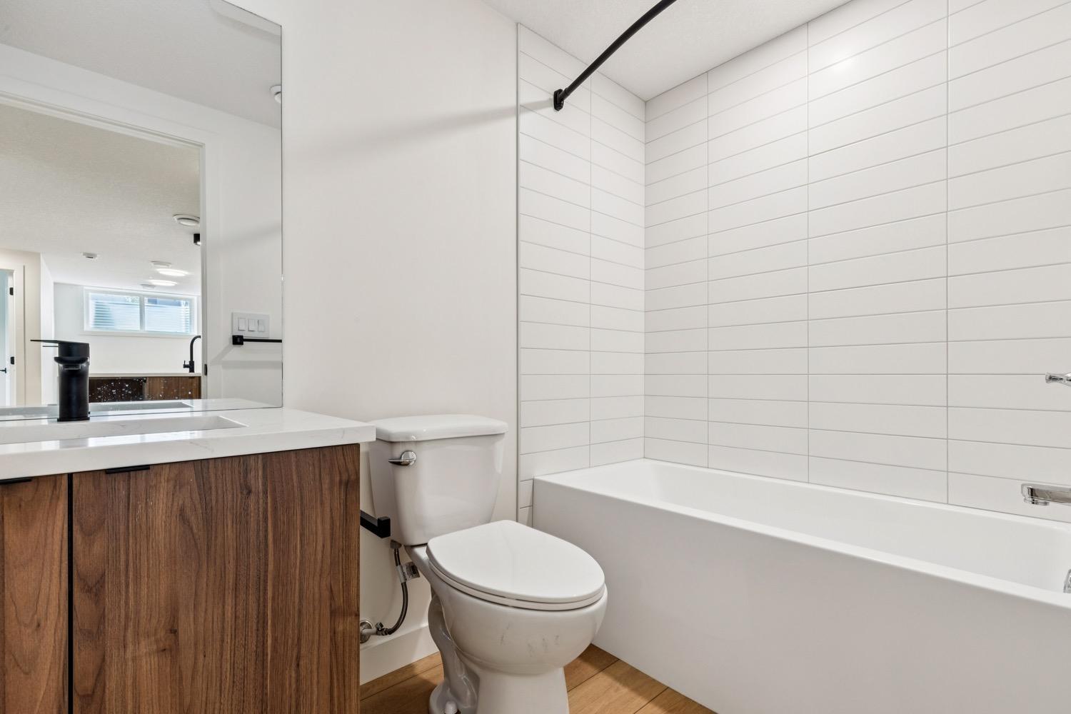Inglewood 8 Plex - Photo 4