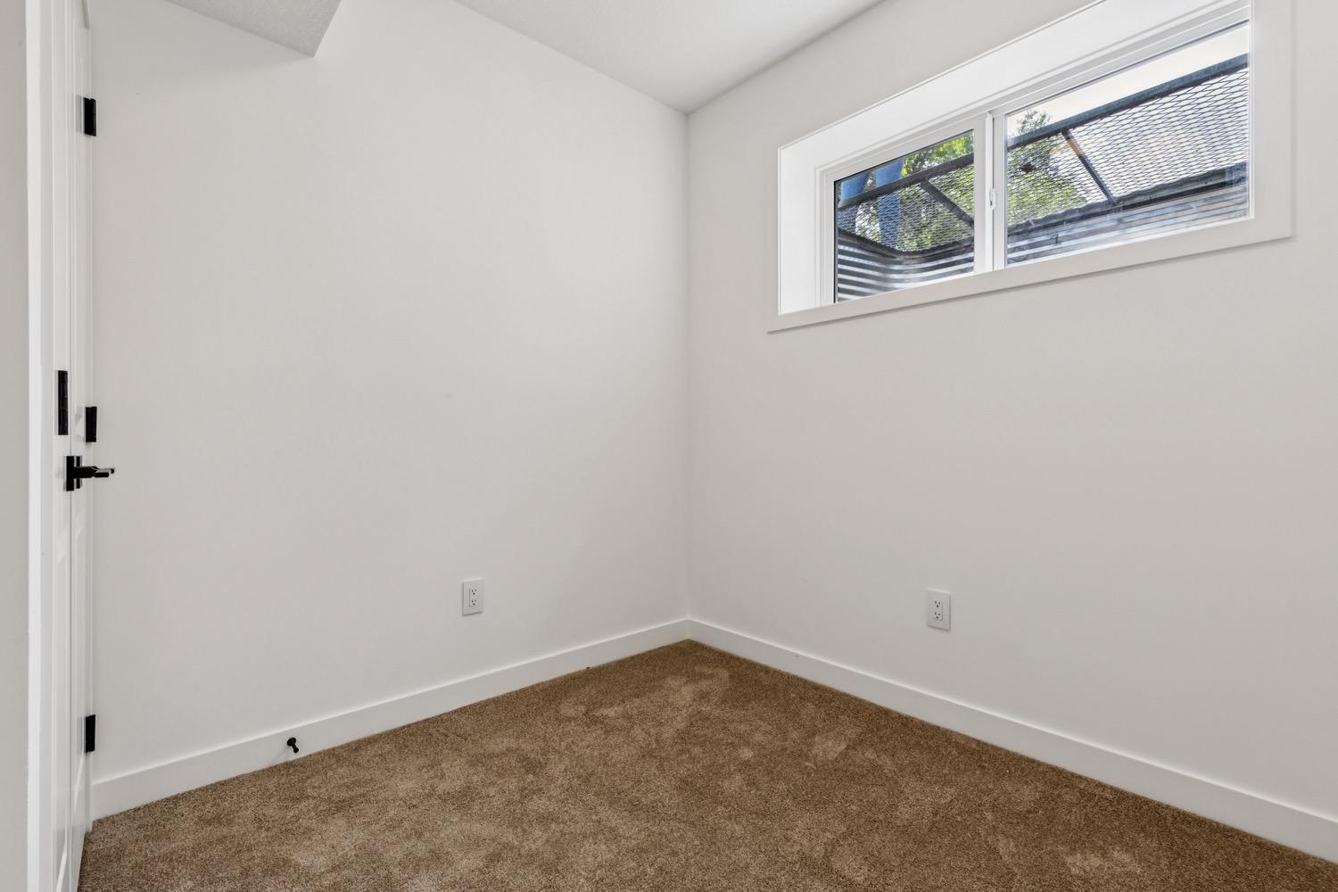 Inglewood 8 Plex - Photo 50