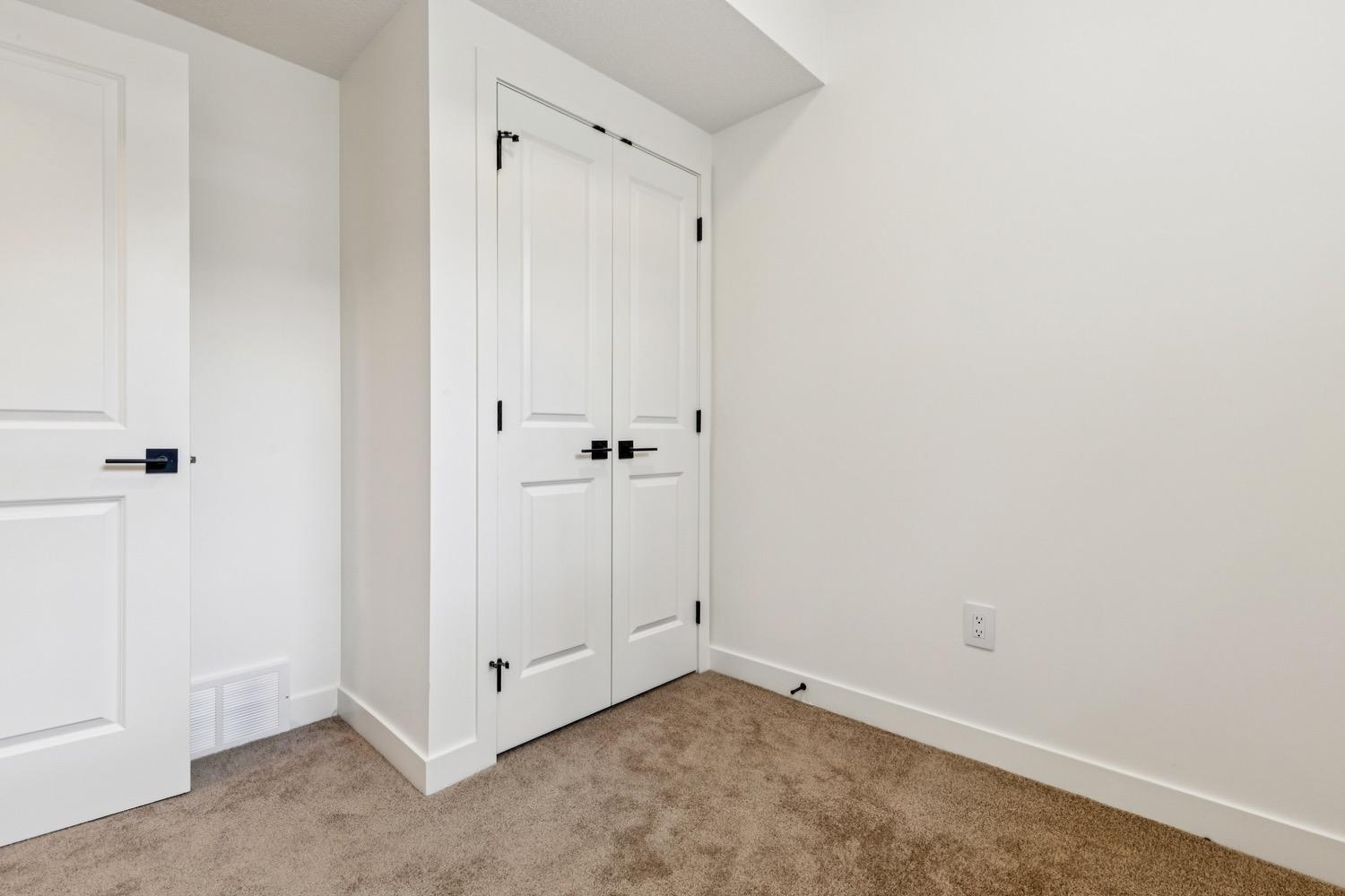 Inglewood 8 Plex - Photo 53