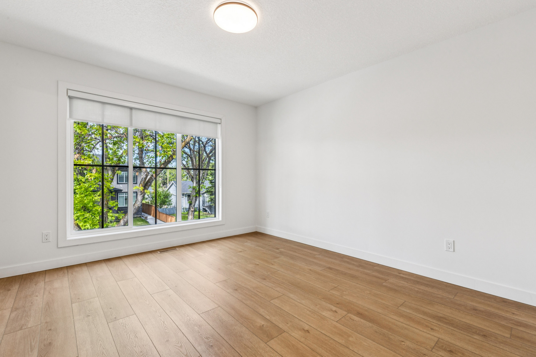 West Jasper Place 4 Plex - Photo 50