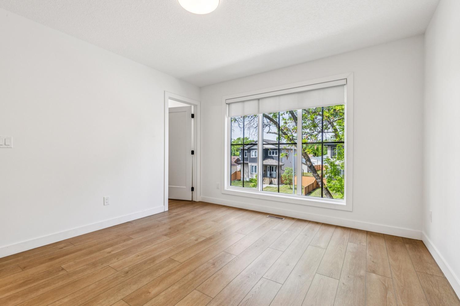 West Jasper Place 4 Plex - Photo 32
