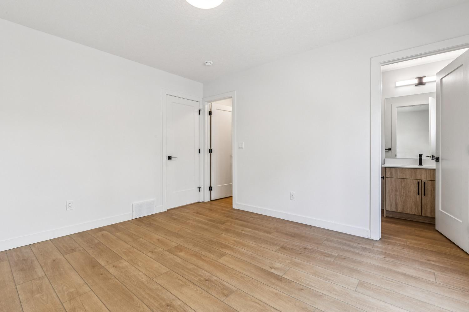 West Jasper Place 4 Plex - Photo 26