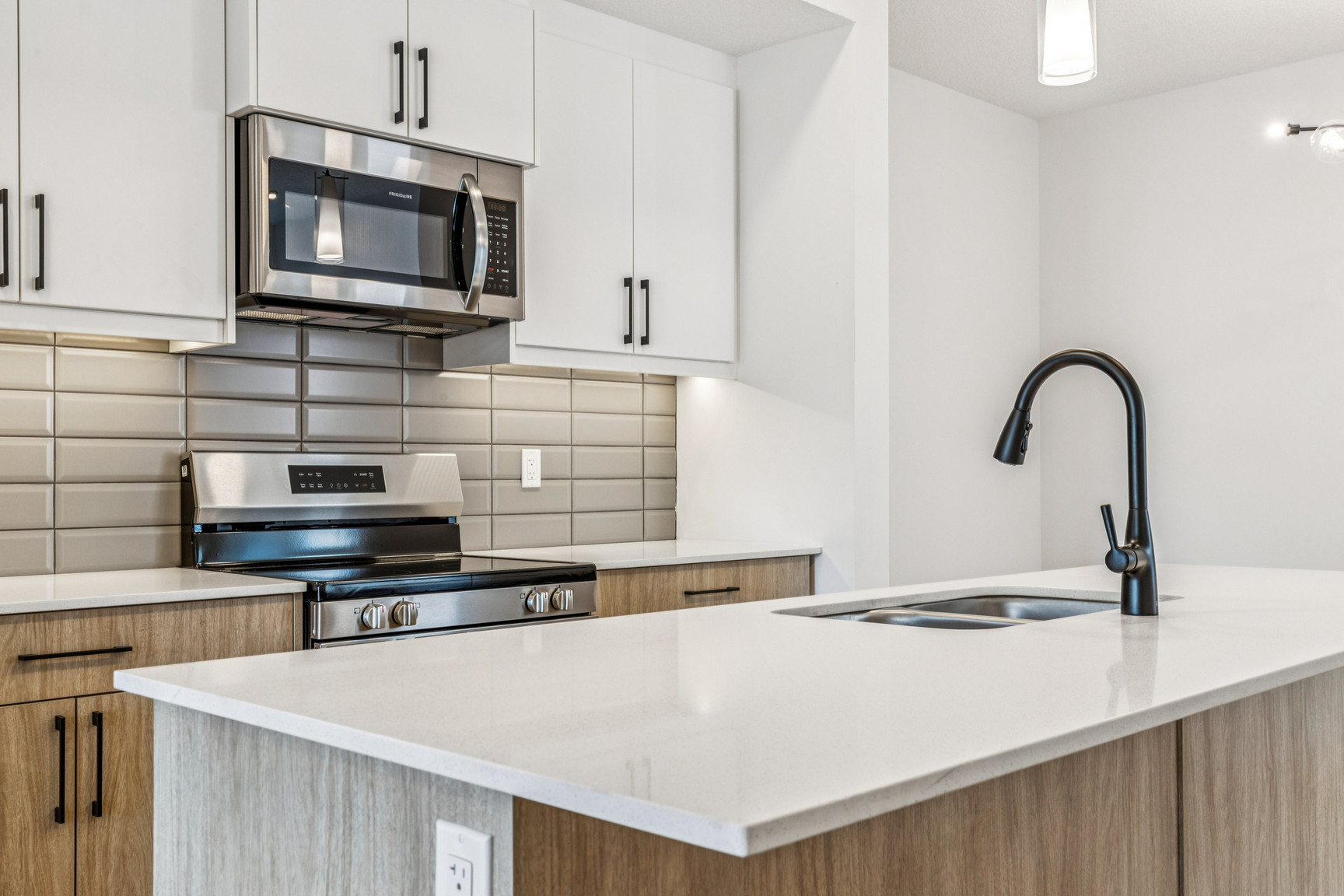 West Jasper Place 4 Plex - Photo 6
