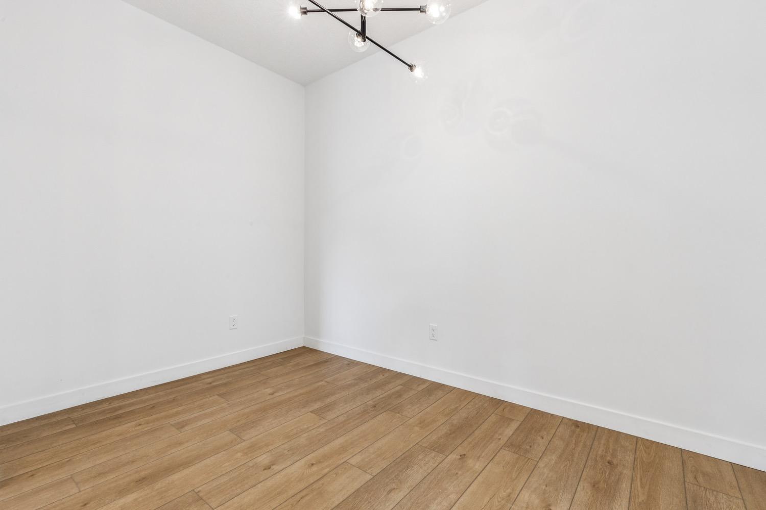 West Jasper Place 4 Plex - Photo 3