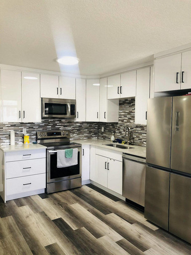 Strathcona 5 Plex