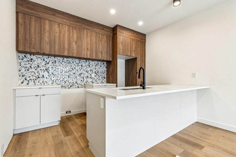 Inglewood 8 Plex