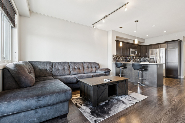 Essence at Windermere South Furnished Suite