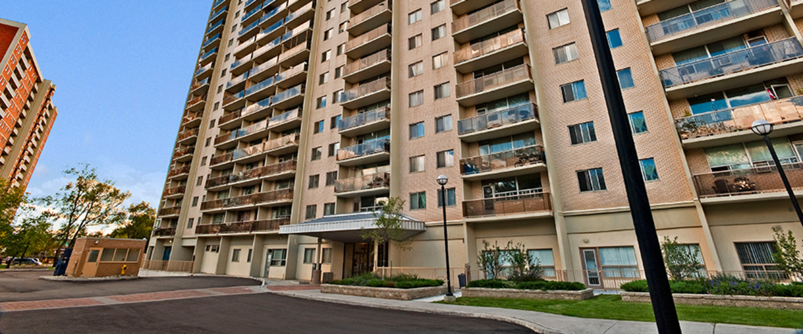 Residences of Harding Square - Photo 2