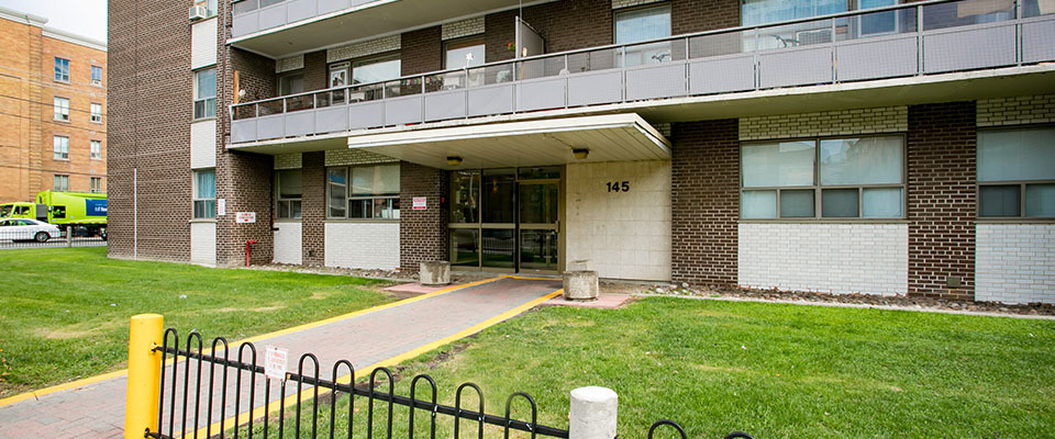 Bel Manor Apartments - Photo 5