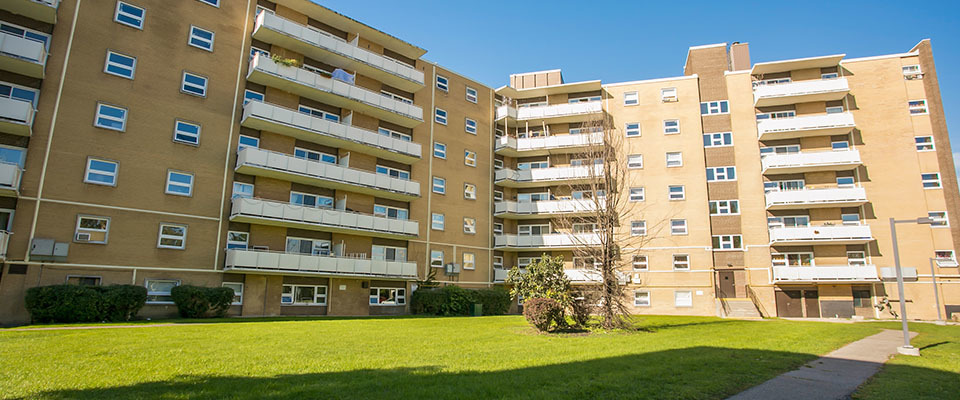 St. Andrews Towers East - Photo 10
