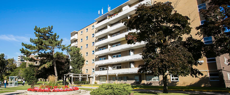 St. Andrews Towers East - Photo 11