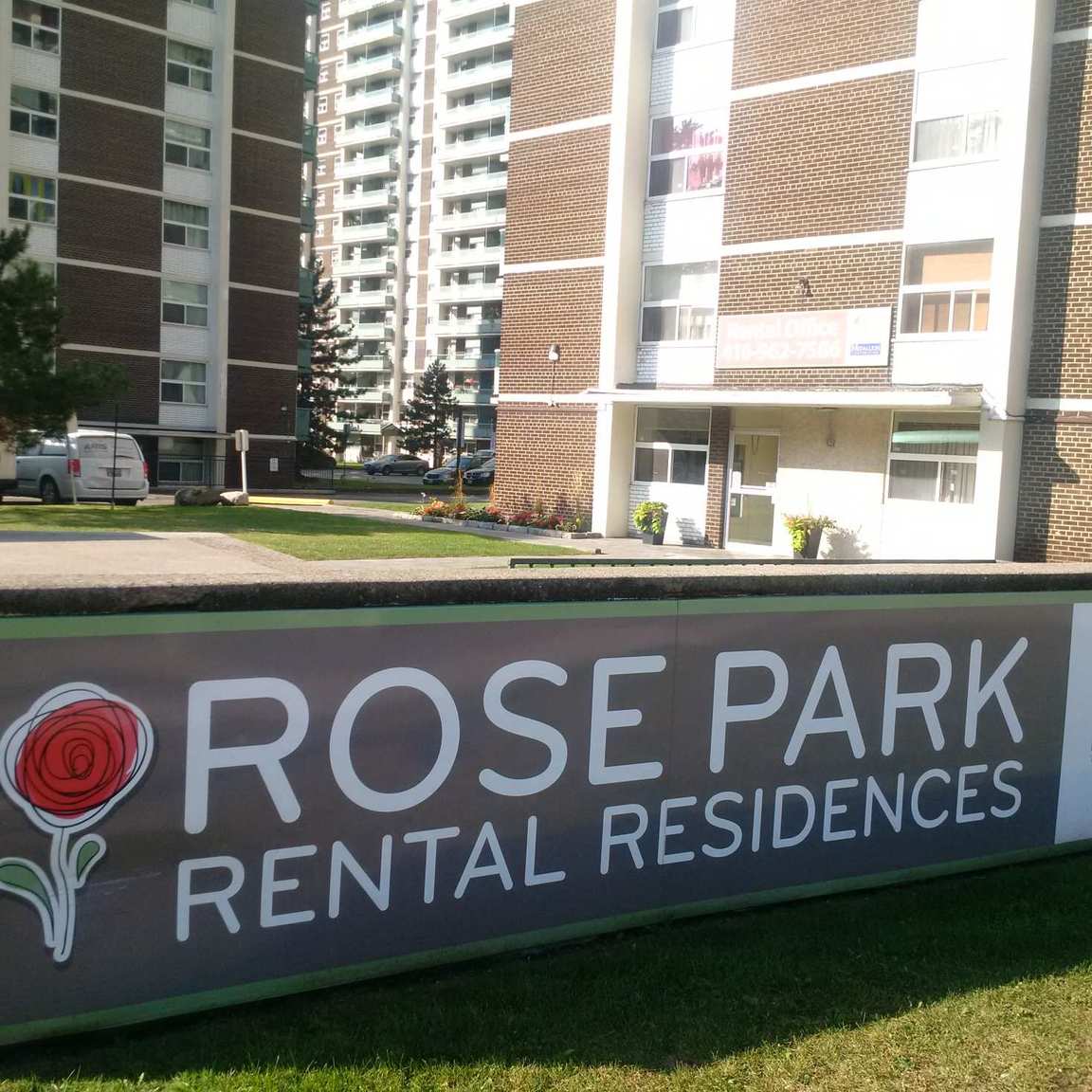 Residences of Rose Park - Photo 10