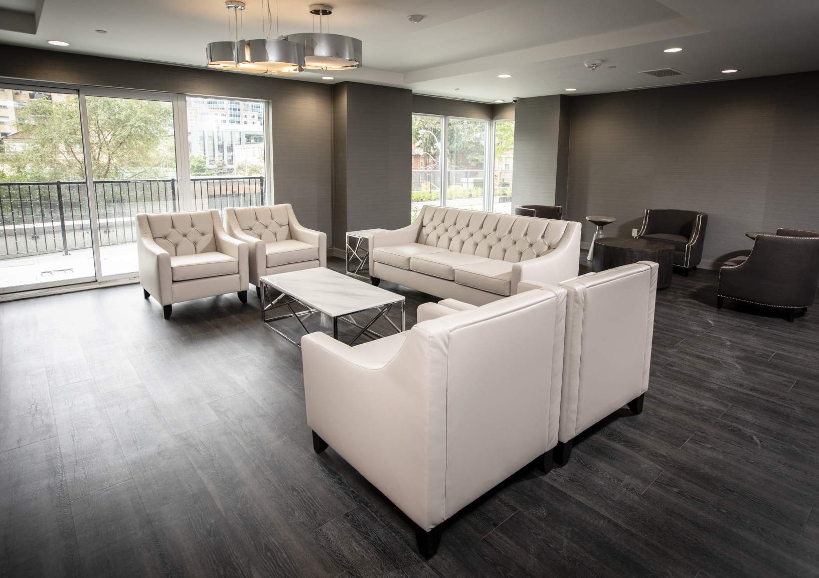 561 Sherbourne - Photo 6