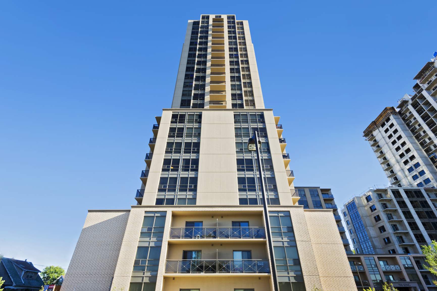 700 King Street (West Tower) - Photo 4