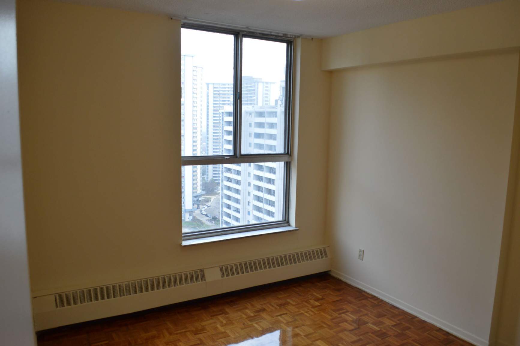 Sherbourne Complex - Photo 15