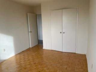 Residences of Harding Square - Photo 11