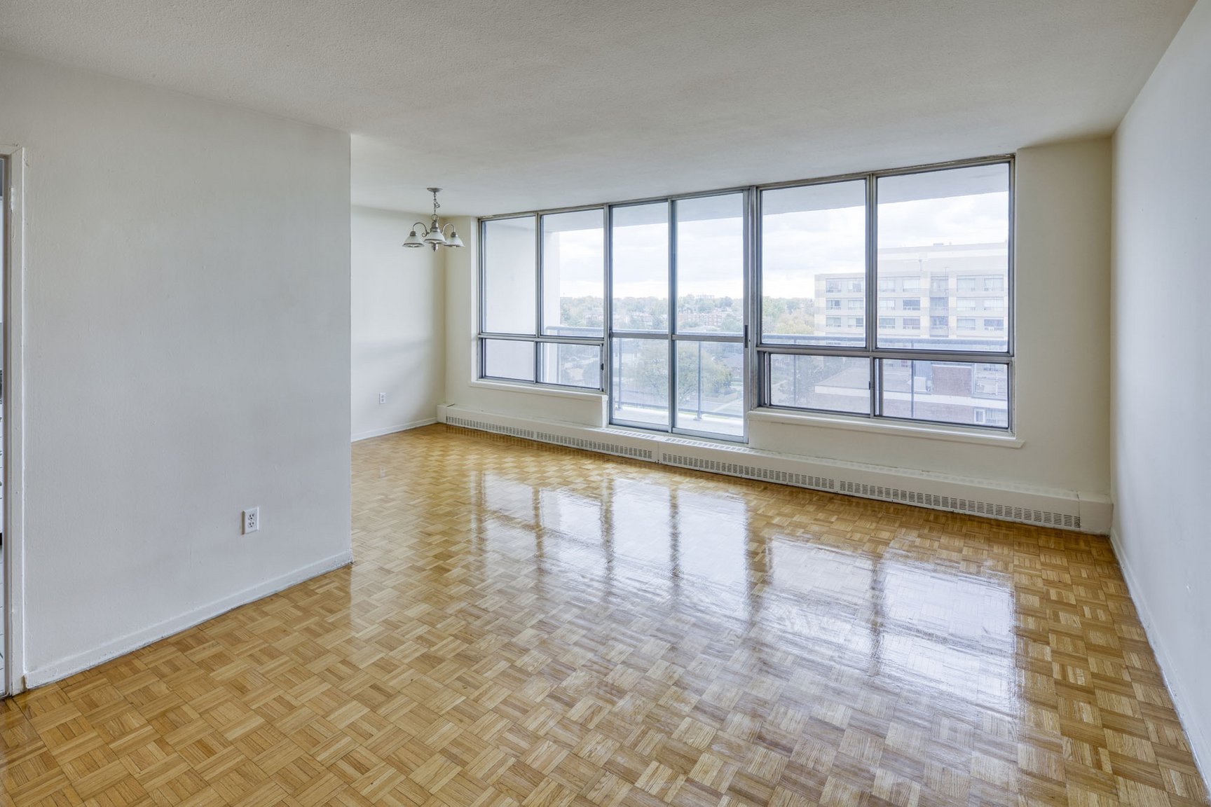 560 Birchmount Road - Photo 4