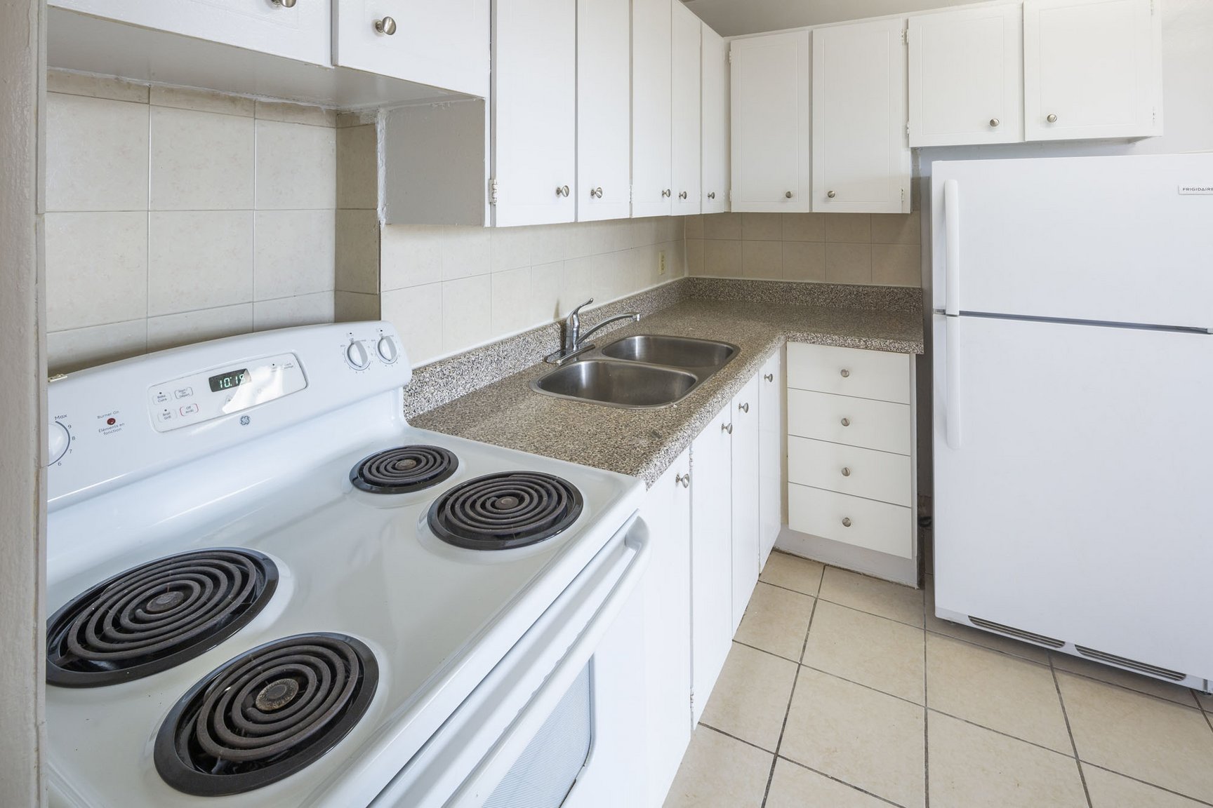 Birchmount Park Towers - Photo 9