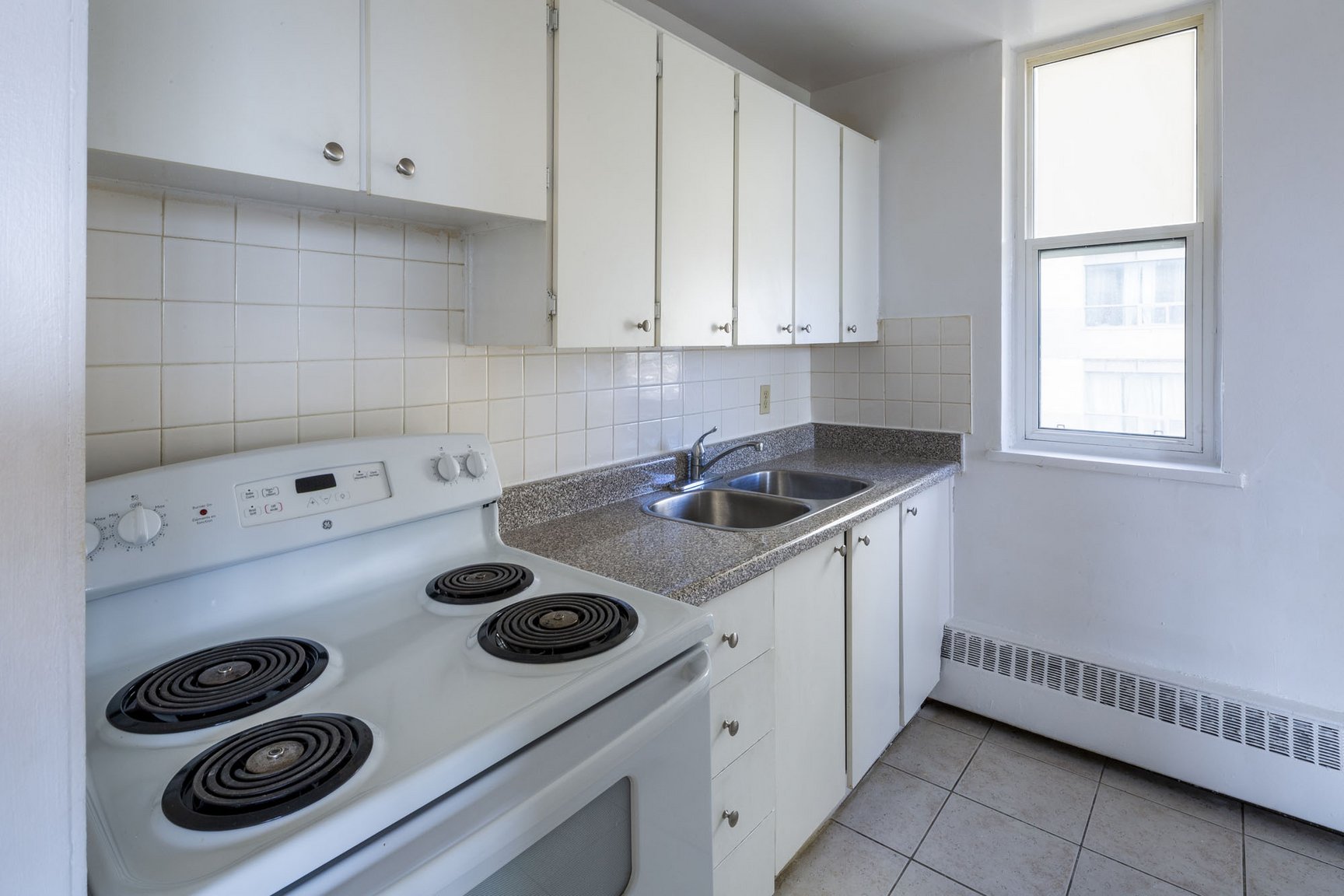 Birchmount Park Towers - Photo 8