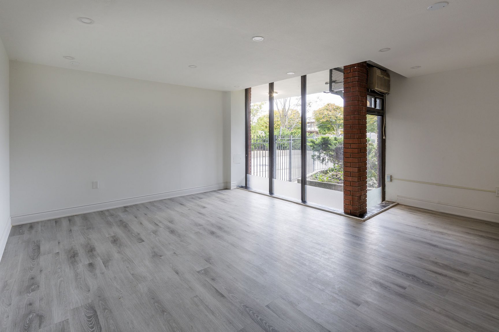 Birchmount Park Towers - Photo 13