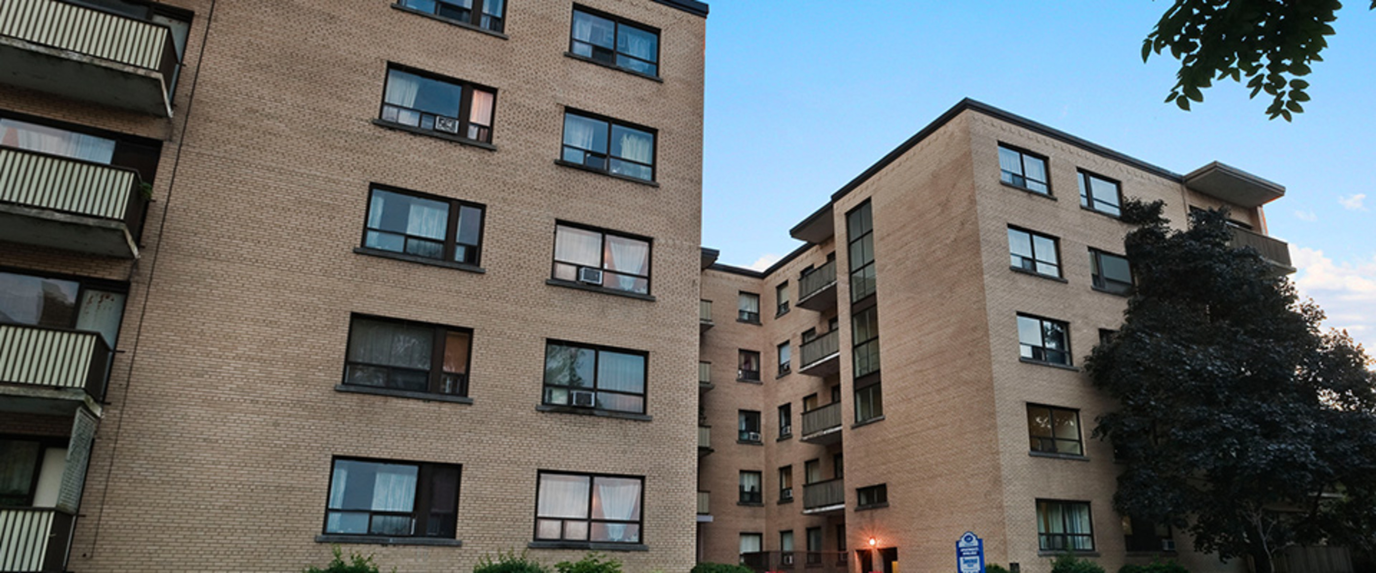 Suncrest Court - Photo 2