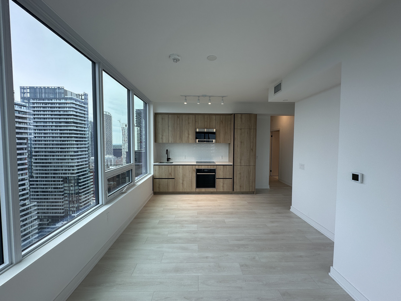 Line 5 Condos  - Photo 22