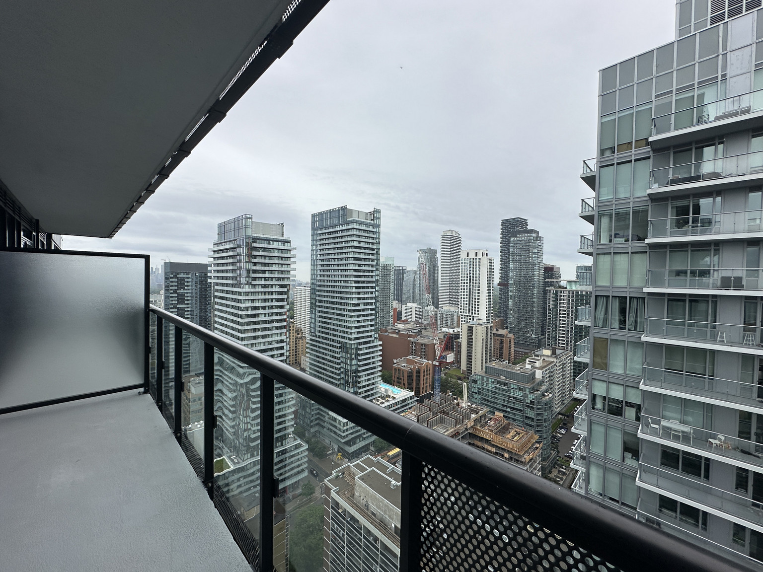 Line 5 Condos  - Photo 20