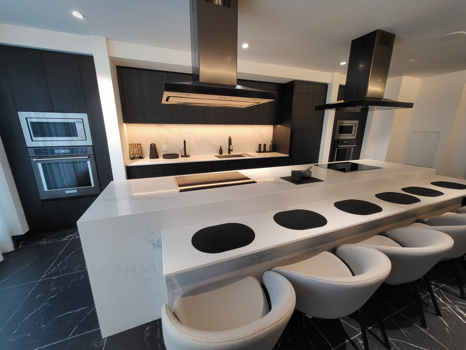 Line 5 Condos  - Photo 7