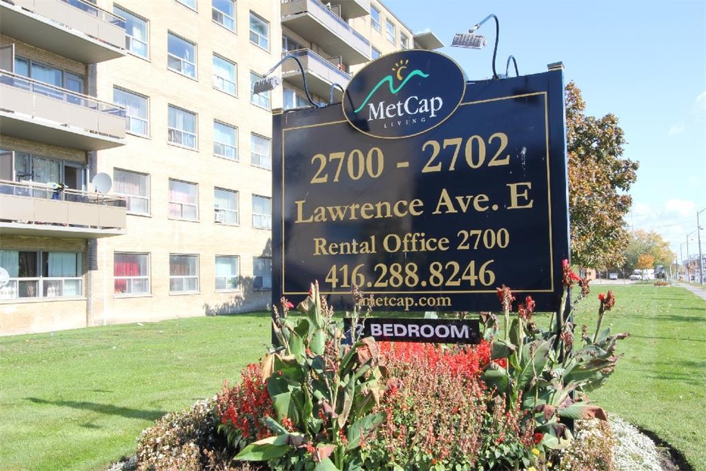 2700 and 2702 Lawrence Ave, E. - Photo 2