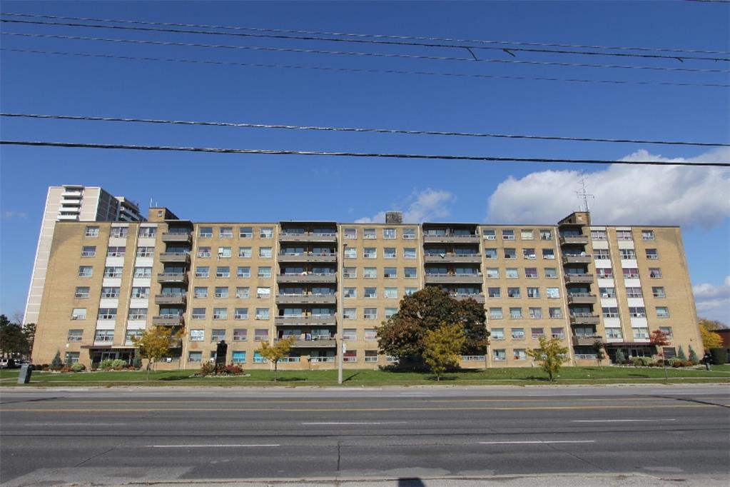 2700 and 2702 Lawrence Ave, E. - Photo 5