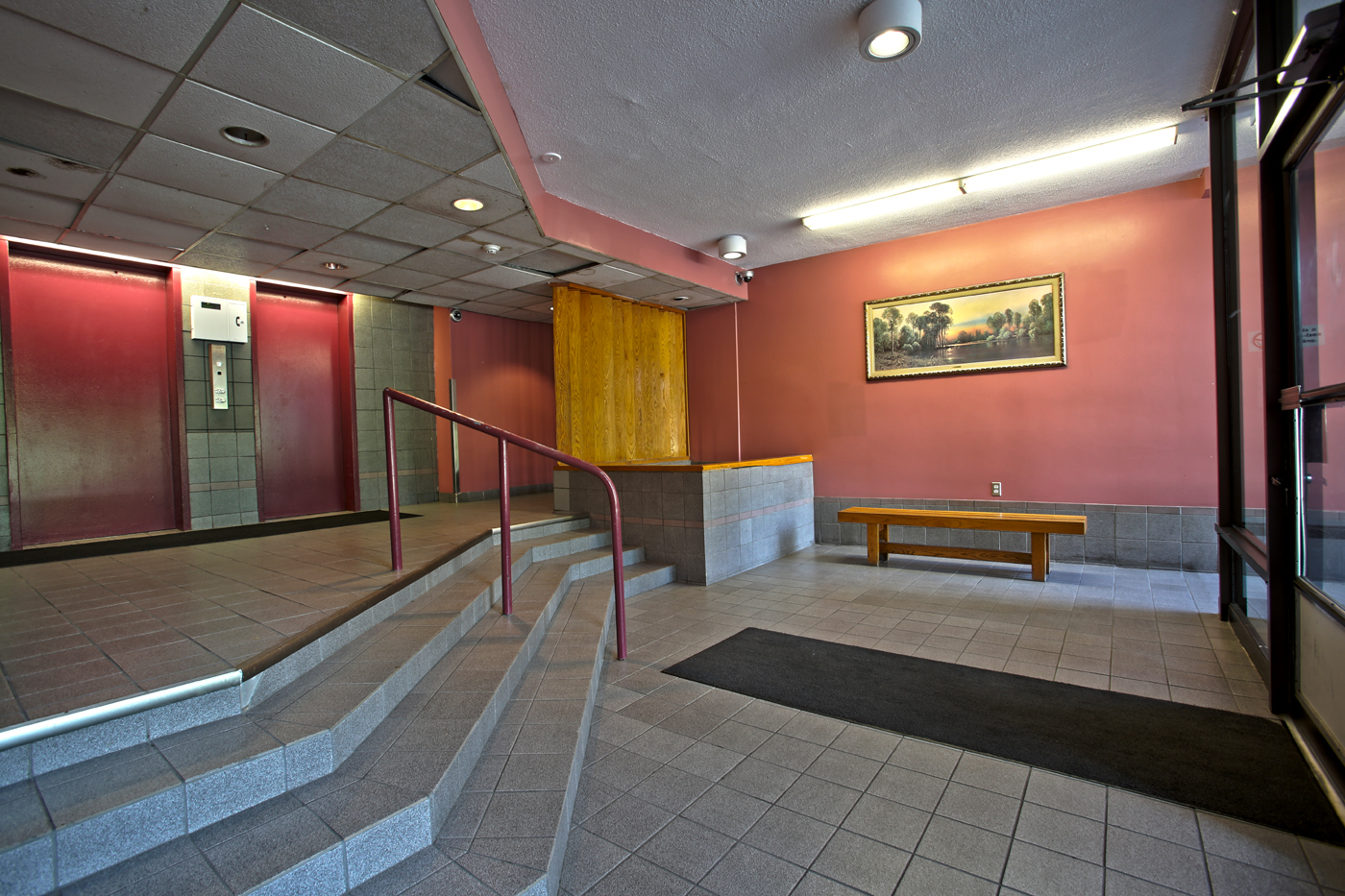 3895 Lawrence Avenue, East - Photo 31