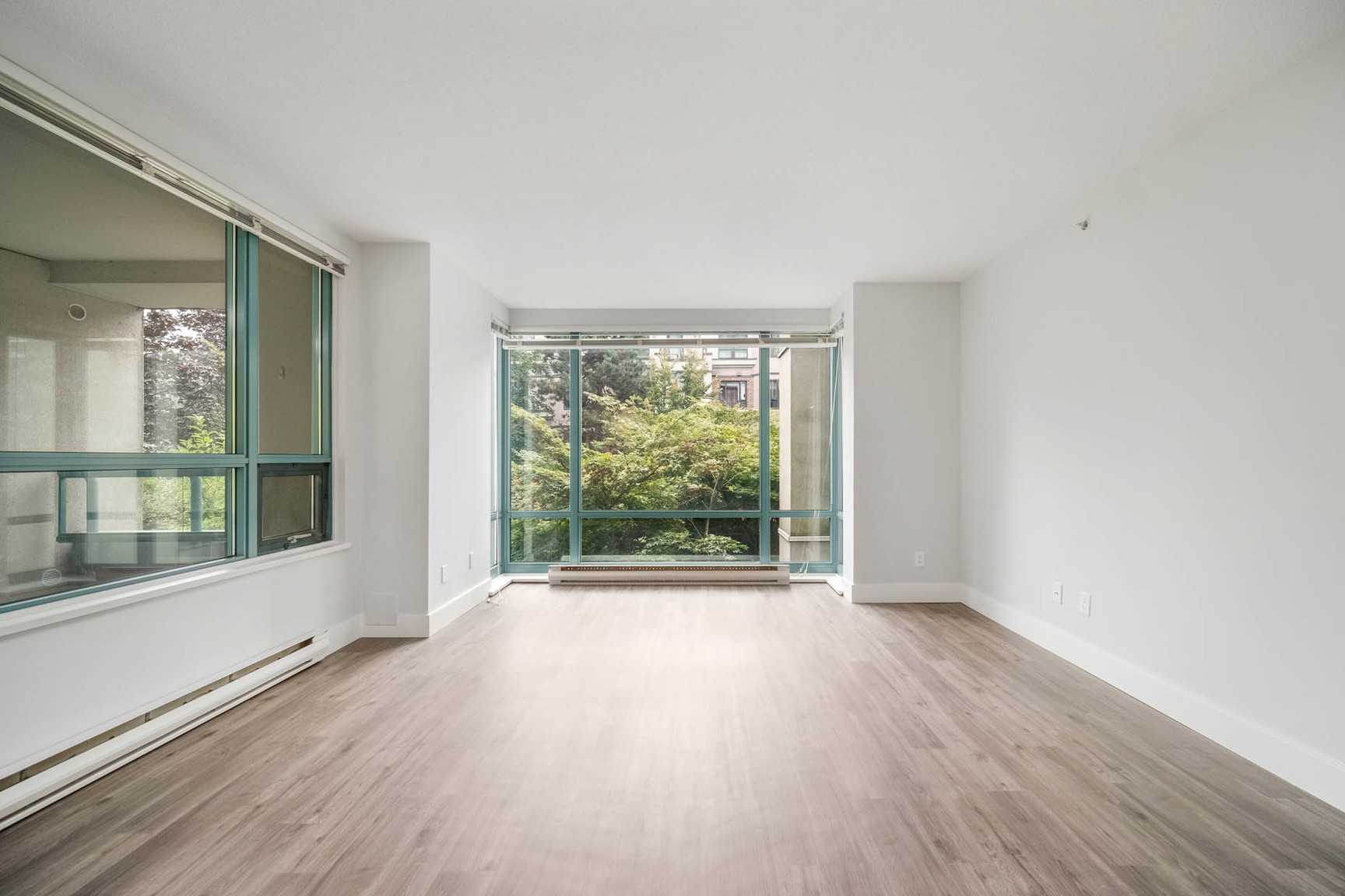 150 East Keith Road - Photo 21