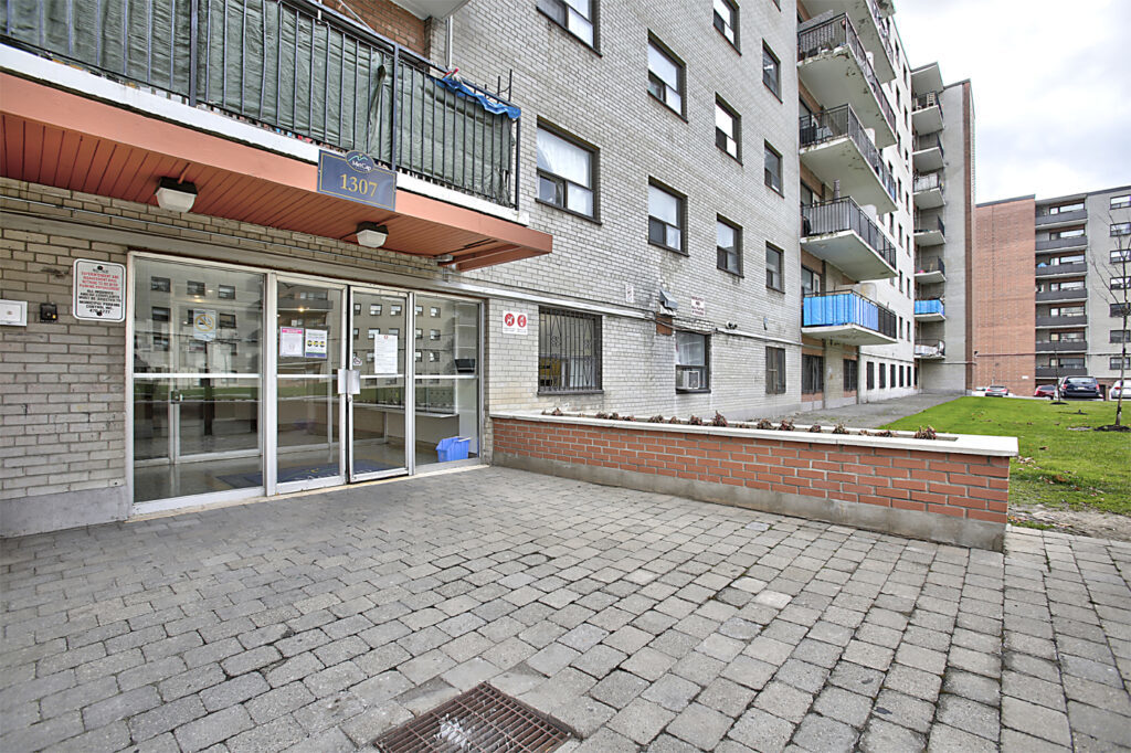 1303 - 1307 Wilson Avenue - Photo 8