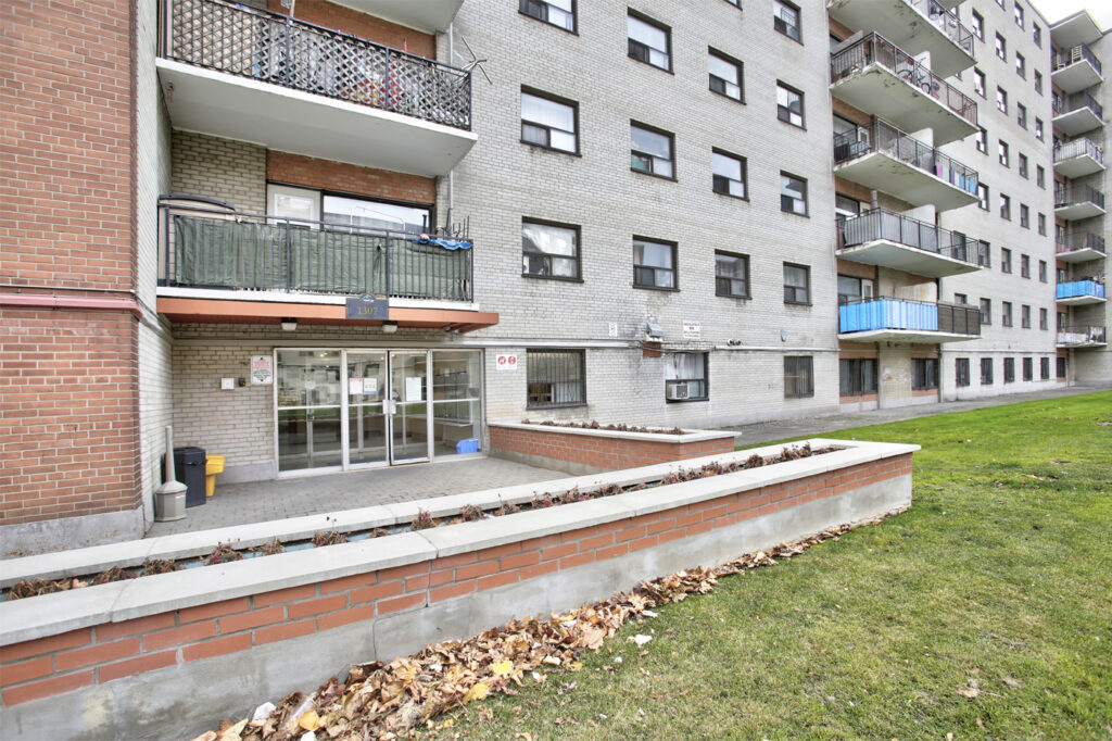 1303 - 1307 Wilson Avenue - Photo 7