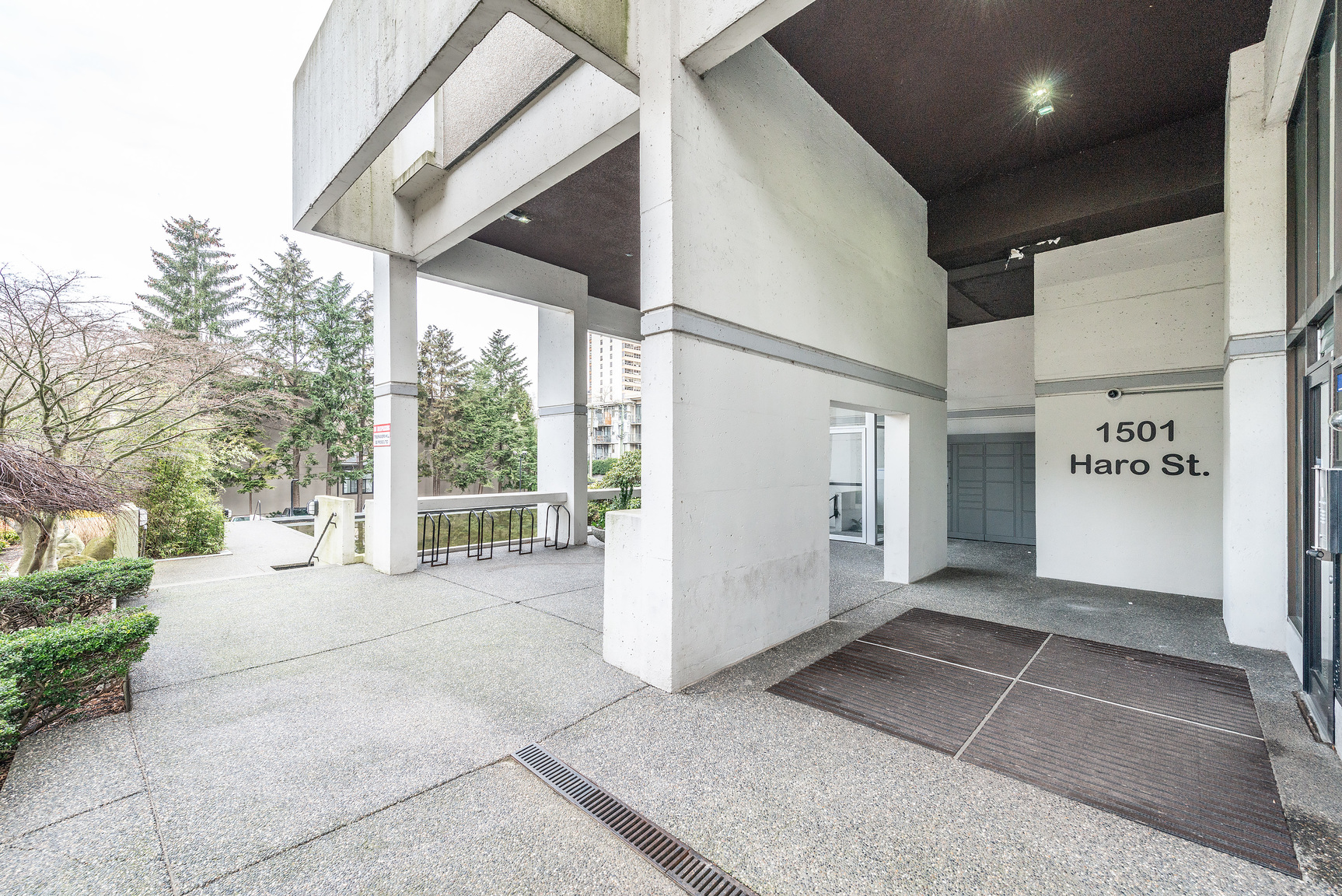 1501 Haro Street - Photo 10
