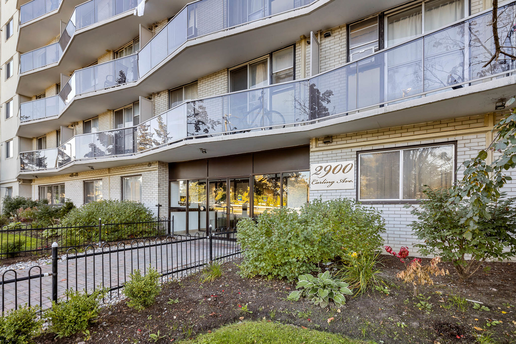 2880-2900 Carling Avenue - Photo 24