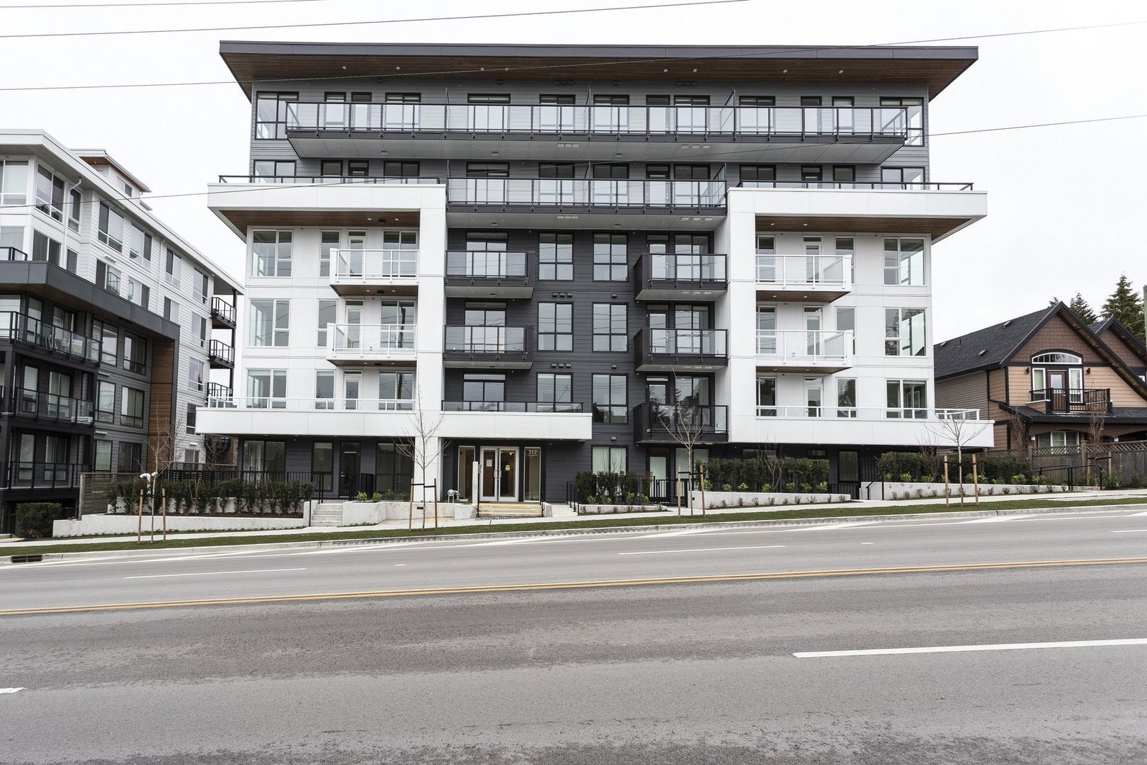 717 Como Lake Avenue - Photo 11