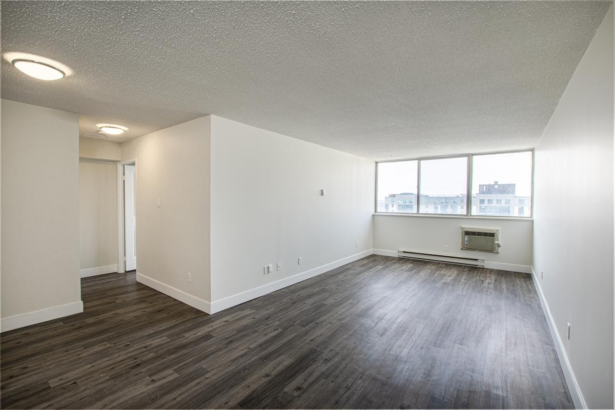 190 Lees Avenue - Photo 2