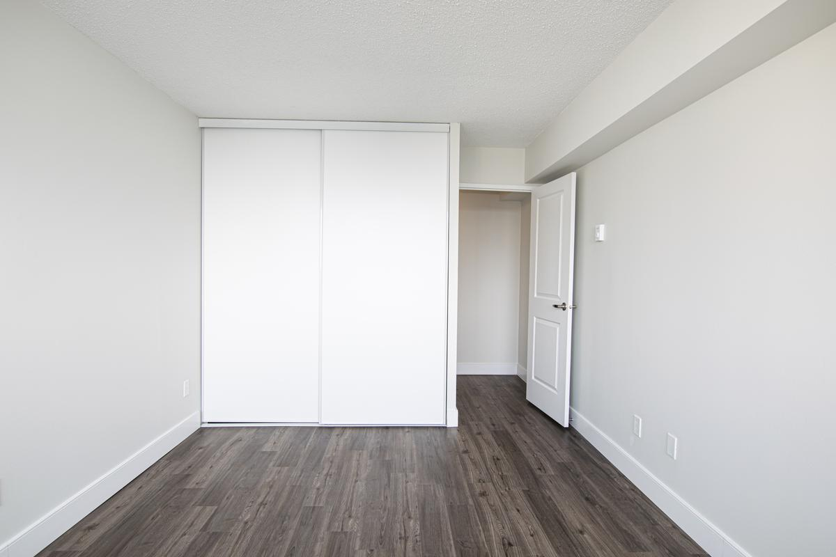 190 Lees Avenue - Photo 5